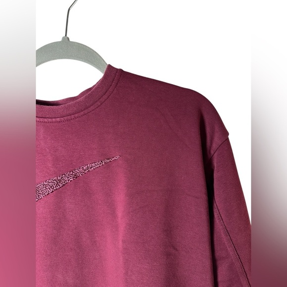 Nike Women’s Maroon Cropped Crewneck Sweatshirt XS Fleece Pullover - Picture 4 of 7